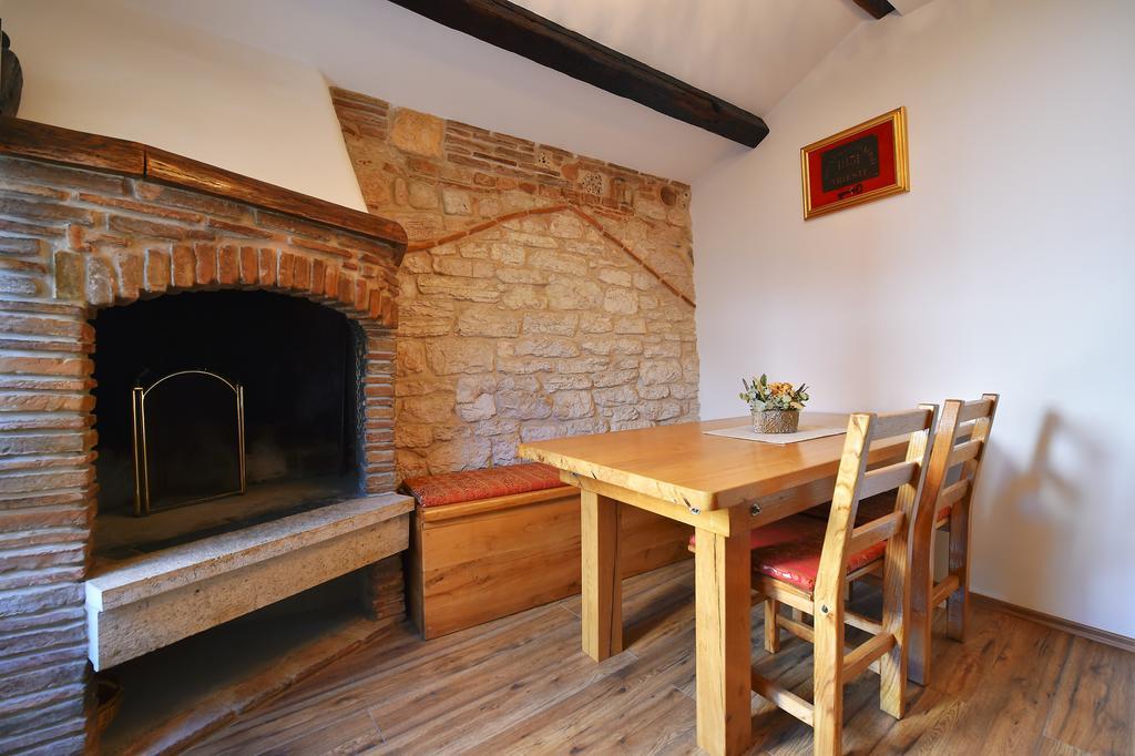 רוביני Antique Apartment Arsenale מראה חיצוני תמונה